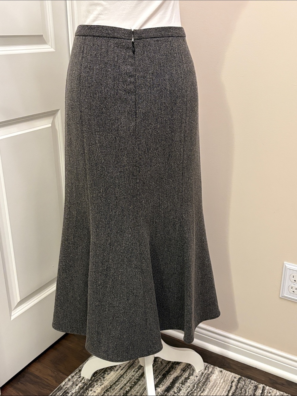 Jones Wear Gray A-Line Flared Midi Skirt - Picture 3 of 14